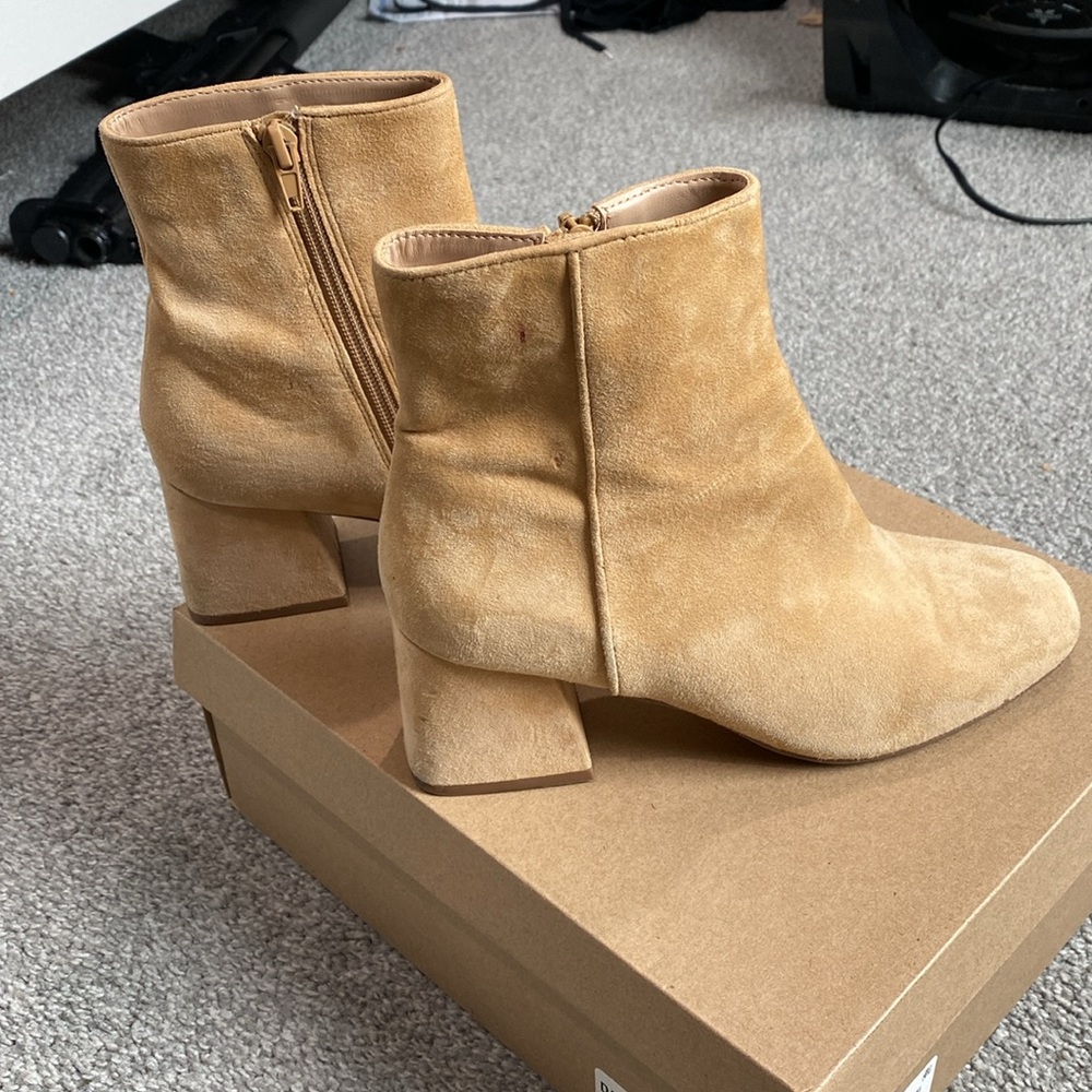 Steve Madden Suede Boots - Picture 10 of 10